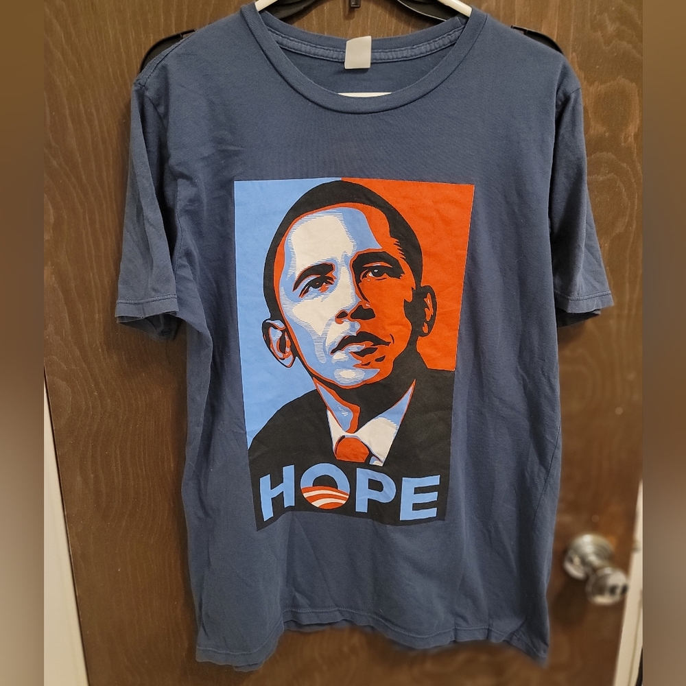 Blue Barac Obama Graphic T-Shirt with Hope Design